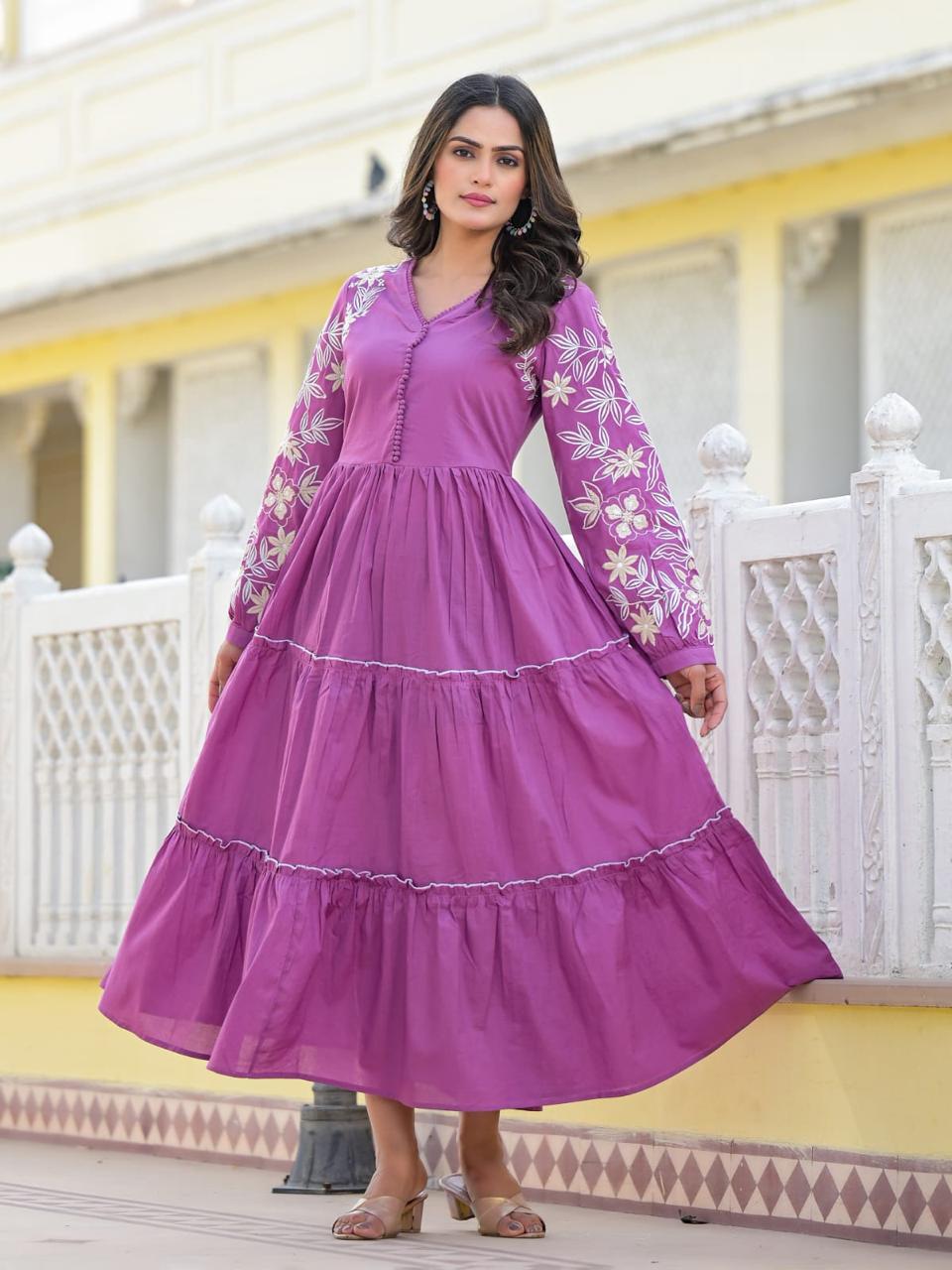 Women elegant comfort embroidery dress